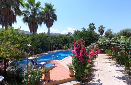 Varipetron Villa | Maros Spitaki