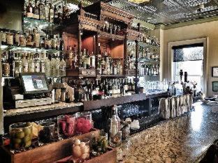 Lower Queen Anne Hotel | MarQueen Hotel - NEWLY RENOVATED
