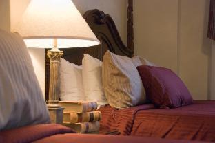 Lower Queen Anne Hotel | MarQueen Hotel - NEWLY RENOVATED