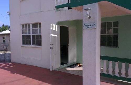 Worthing Apartment | Marranton Breeze Apartment Apartment (1)