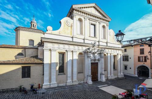 Desenzano del Garda City Centre Apartment | Marriott Apa Dom Downtown Family Apartment DesenzanoLoft Official Partner Homes & Villas by Marriott Bonvoy