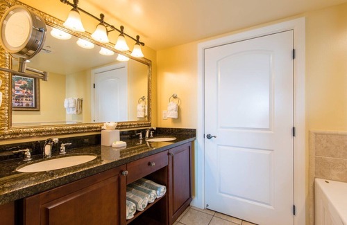 Estate Bakkero Hotel | Marriott Frenchman's Cove 2 Bedroom - 2 Bath- Premier Owner-Resort is waterfront