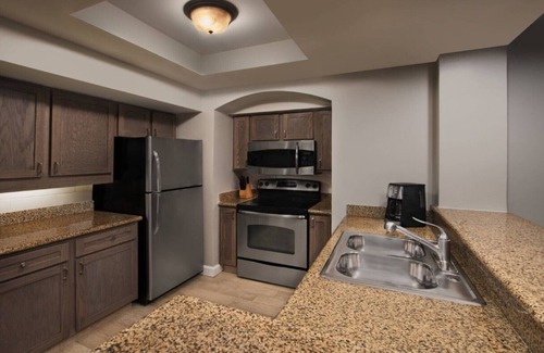 Palm Beach Shores Resort | Marriott's Ocean Pointe 1 Bedroom Ocean Side
