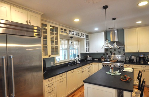 East Chop House | Martha's Vineyard - Oak Bluffs price cut Discount through Labor Day