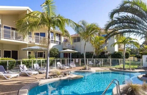 Port Stephens Council Apartment | Marty's at Little Beach, King Bed Studio w Pool