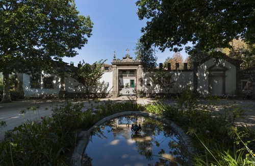 Cabeceiras de Basto Villa | Marvelous 8 bedroom manor house with private pool (up to 12 rooms)