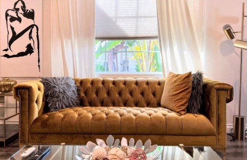 Ladera Heights House | Marvelous House Close to Beach (MK1-LAD)