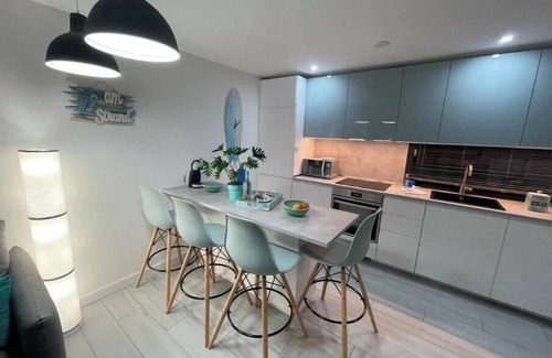 Villaverde Apartment | MarVillaFuerte - One Bedroom Apartment, Sleeps 4