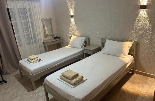 Panormos Apartment | Mary Popi