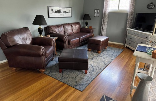 Frankfort House | Maryann’s Guest House-ranch style home in the quiet community of Frankfort