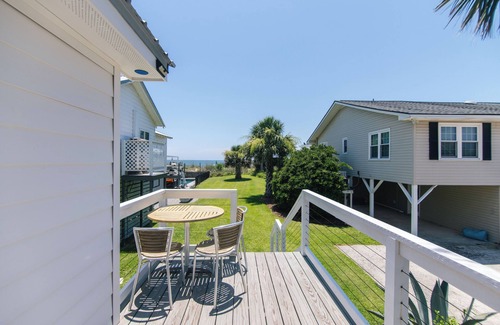 Edisto Island Cottage | Marysol Cottage – Stylish 1BR w/Full Kitchen, 25 Yards to Beach Access
