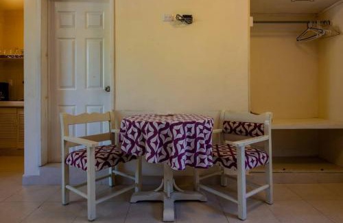 Isla Mujeres Apartment | Marysol private beach D12 next to nomads