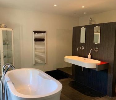 Cabannes Bed & Breakfast | Mas carita