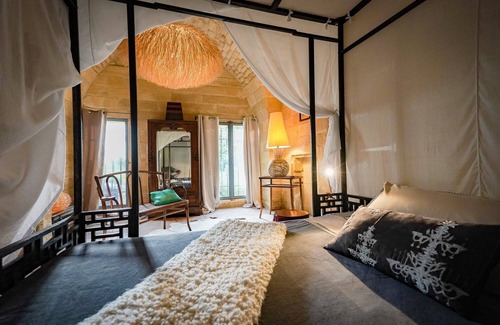 Sommieres Other | Mas de caractère in medieval village with swimming pool, in large wooded garden