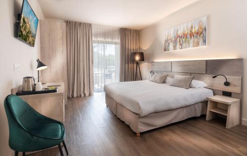 Gordes Hotel | Mas De La Senancole & Spa
