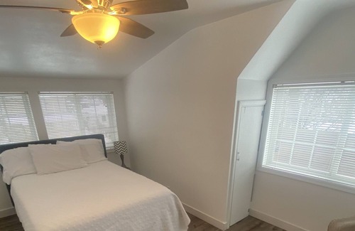 Detroit Lakes House | MASSIVE 5 BEDROOM ACROSS THE STREET FROM ZORBAZ