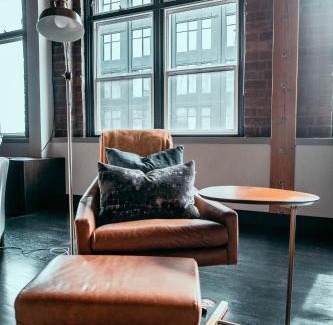 Belltown Apartment | Massive Downtown Seattle Condo - Free Parking!