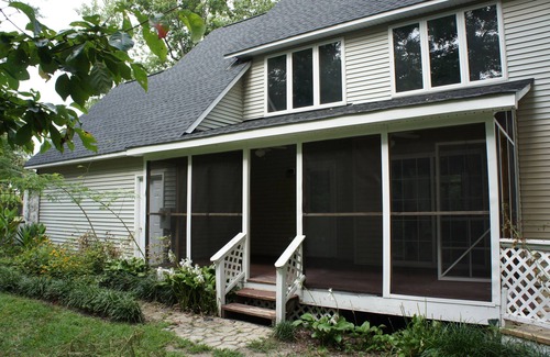 Richmond House | Master bedroom in Richmond's West End - zip code 23294
