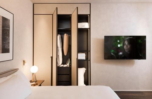 Rione II Trevi Apartment | master Trevi