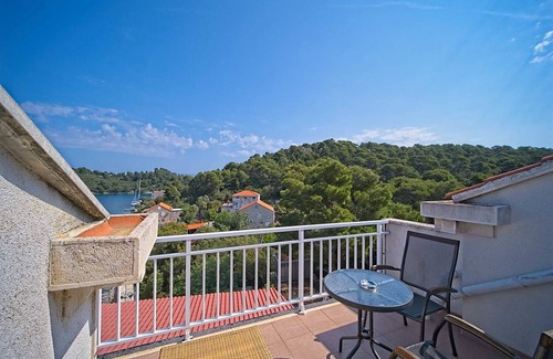 Pomena Apartment | Matana Pomena - A2 One bedroom apartment with balcony and sea view