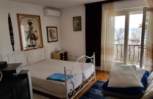 Mali Maj Apartment | Materada 22
