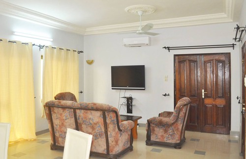 Littoral Department Apartment | MATHY Residence a two-bedroom lounge