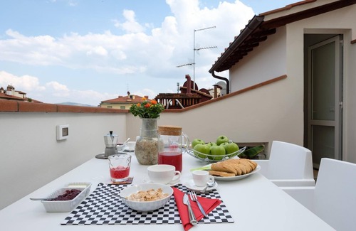 Santissima Annunziata Apartment | Matteotti Apartment in Firenze