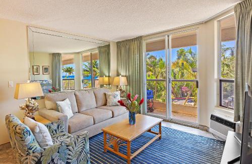 Kihei Apartment | Maui Banyan 1 bedroom, ocean view, steps to beach, king-size bed, full kitchen