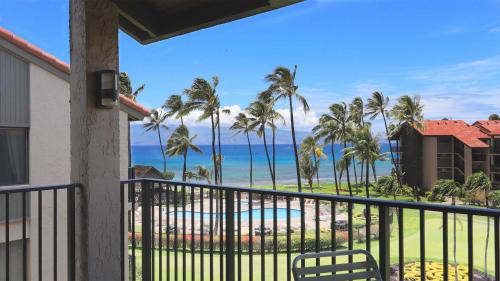 Honokowai Apartment | Maui Westside Presents: Papakea J401 Top floor Ocean Views