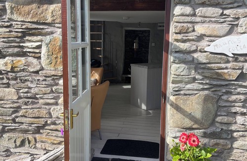 Kilcrohane Cottage | Maura’s Cottage on the Coast