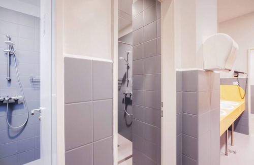 Erzsebetvaros Hotel | Maverick Athenaeum