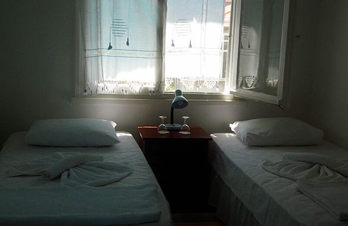 Ayvalik City Center House | Mavi Pansiyon