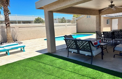 Lake Havasu City House | Maxey’s Havasu Hacienda, Private Pool, Lake View and Large Detached Game Room.