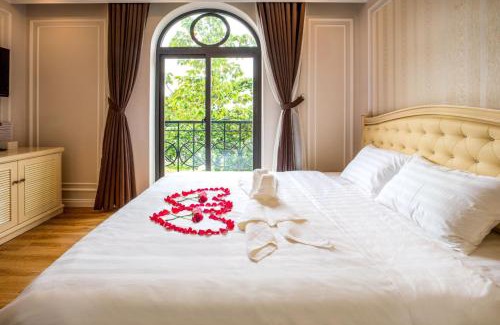 Con Son Hotel | Maya Hotel 2