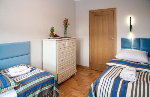 Przymorze Apartment | Maya's Flats & Resorts 102 - Premium Apartment Przy Parku Regana 3 Pokoje Blisko Play