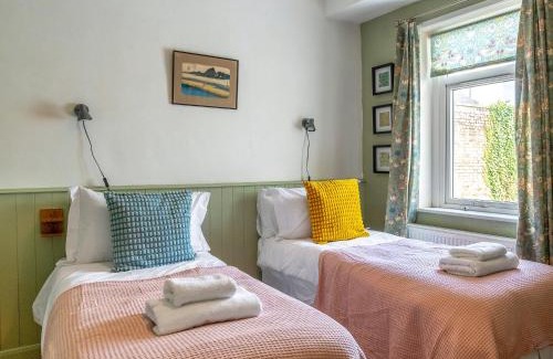 Broadstairs House | Mcenroe Cottage