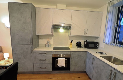 Feltham North Apartment | Meadow Lodge - 1 Bedroom Apartments