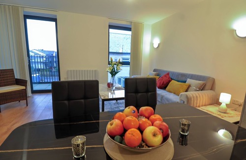 Feltham North Apartment | Meadow Lodge - 1 Bedroom Apartments