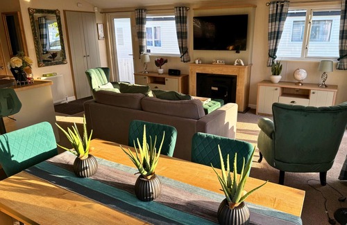 Skegness Cabin | Meadows 90 - Southview Holiday Park Skegness
