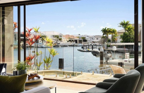 Paradise Point House | Med Inspired Waterfront Bliss in Sovereign Islands