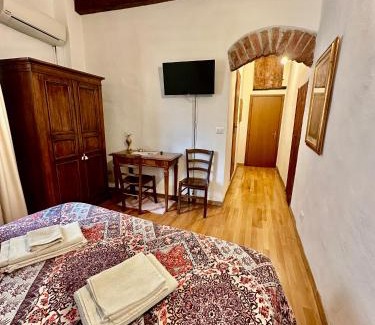 Sant' Ambrogio House | Medici Suite - Appartamento Vintage 200m dal Duomo