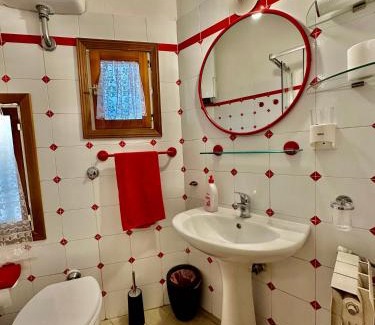 Sant' Ambrogio House | Medici Suite - Appartamento Vintage 200m dal Duomo