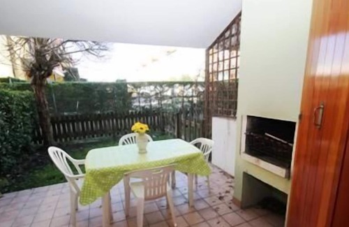 Rosapineta Villa | Mediterranean village terraced house with private garden
