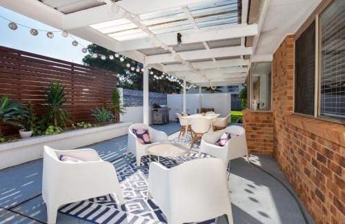Culburra Beach House | Meeseeks I Pet Friendly I 2 Mins Walk to Beach