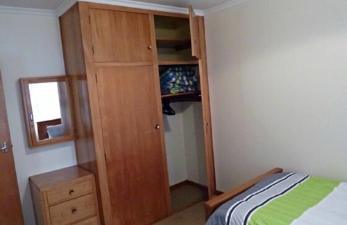 Ashburton House | Meg's Place - Free Wifi Sky TV warm and quiet.