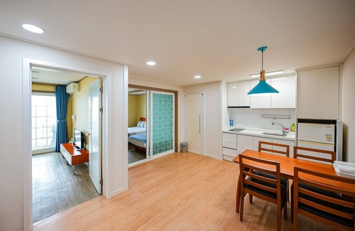 Hallim Apartment | Mega Resort