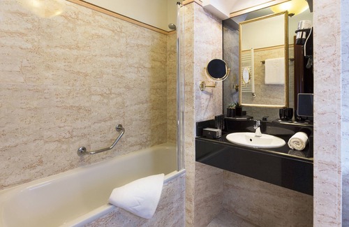 Porte-Dauphine Hotel | Melia Paris Champs-Elysées
