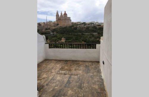 Għadira Apartment | Mellieha Luxury Penthouse with sea & country views