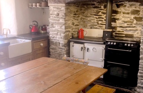 Glyn Ceiriog Cottage | Mellow Mountain Eco Retreat exclusive use with Tipi, wood burning Hot Tub, Sauna