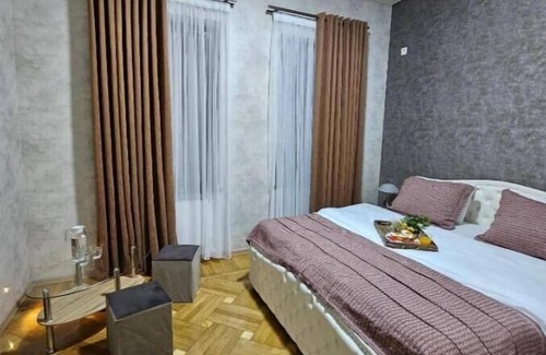 Kutaisi Apartment | Memory basket